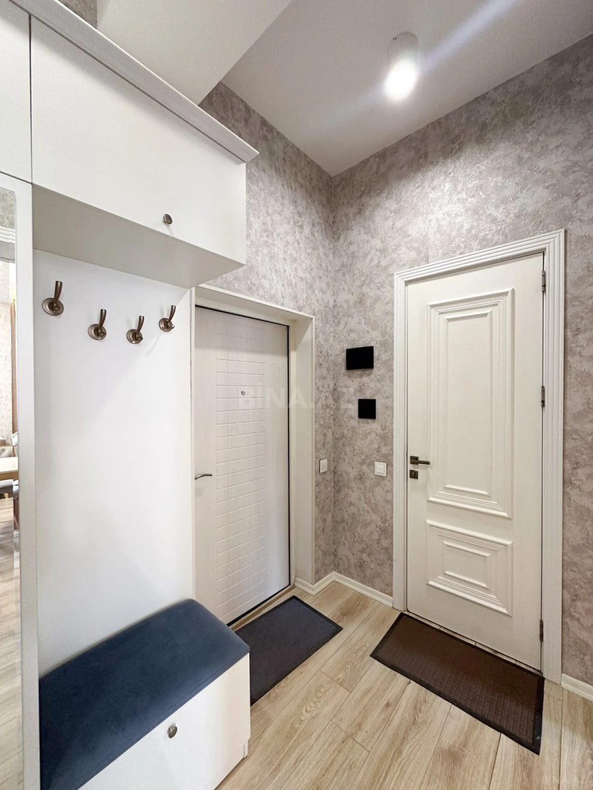 Kirayə verilir 2 otaqlı mənzil 55 m²