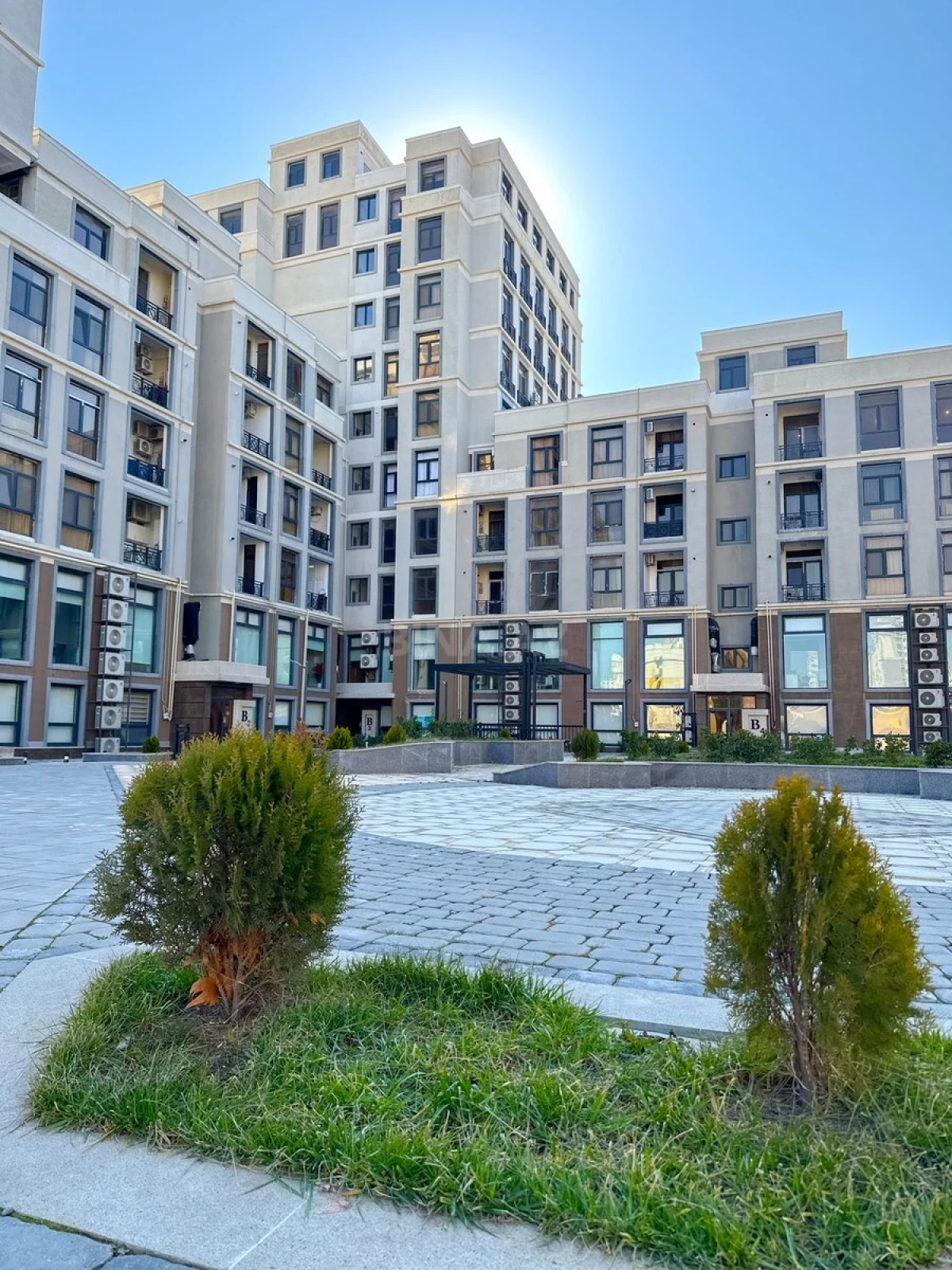Kirayə verilir 2 otaqlı mənzil 55 m²