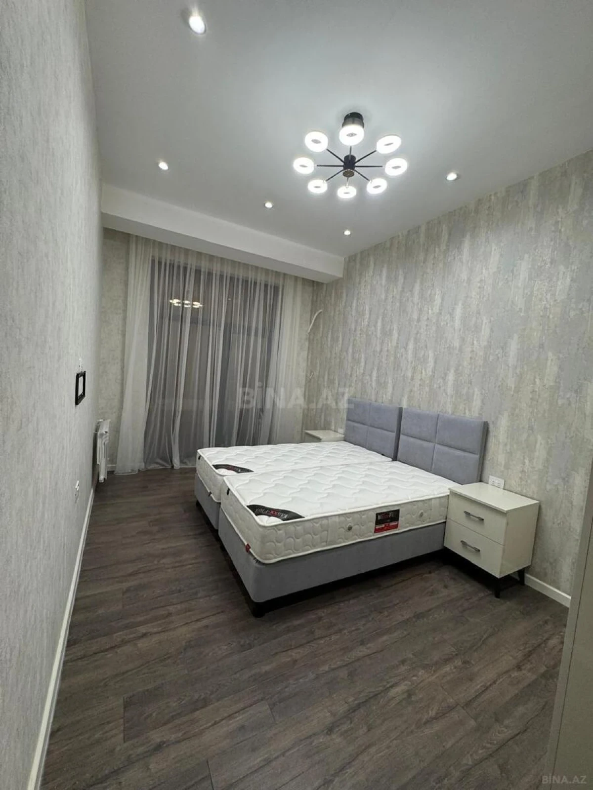 Kirayə verilir 2 otaqlı mənzil 75 m²