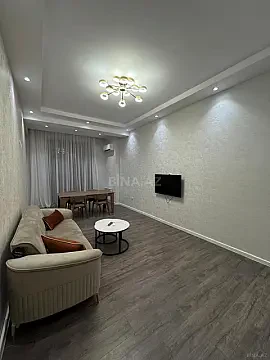 Kirayə verilir 2 otaqlı mənzil 75 m²