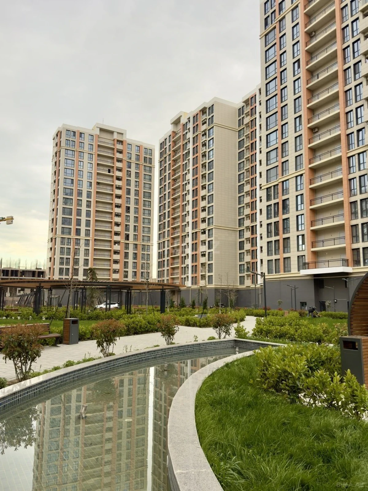 Satılır 3 otaqlı mənzil 88 m²
