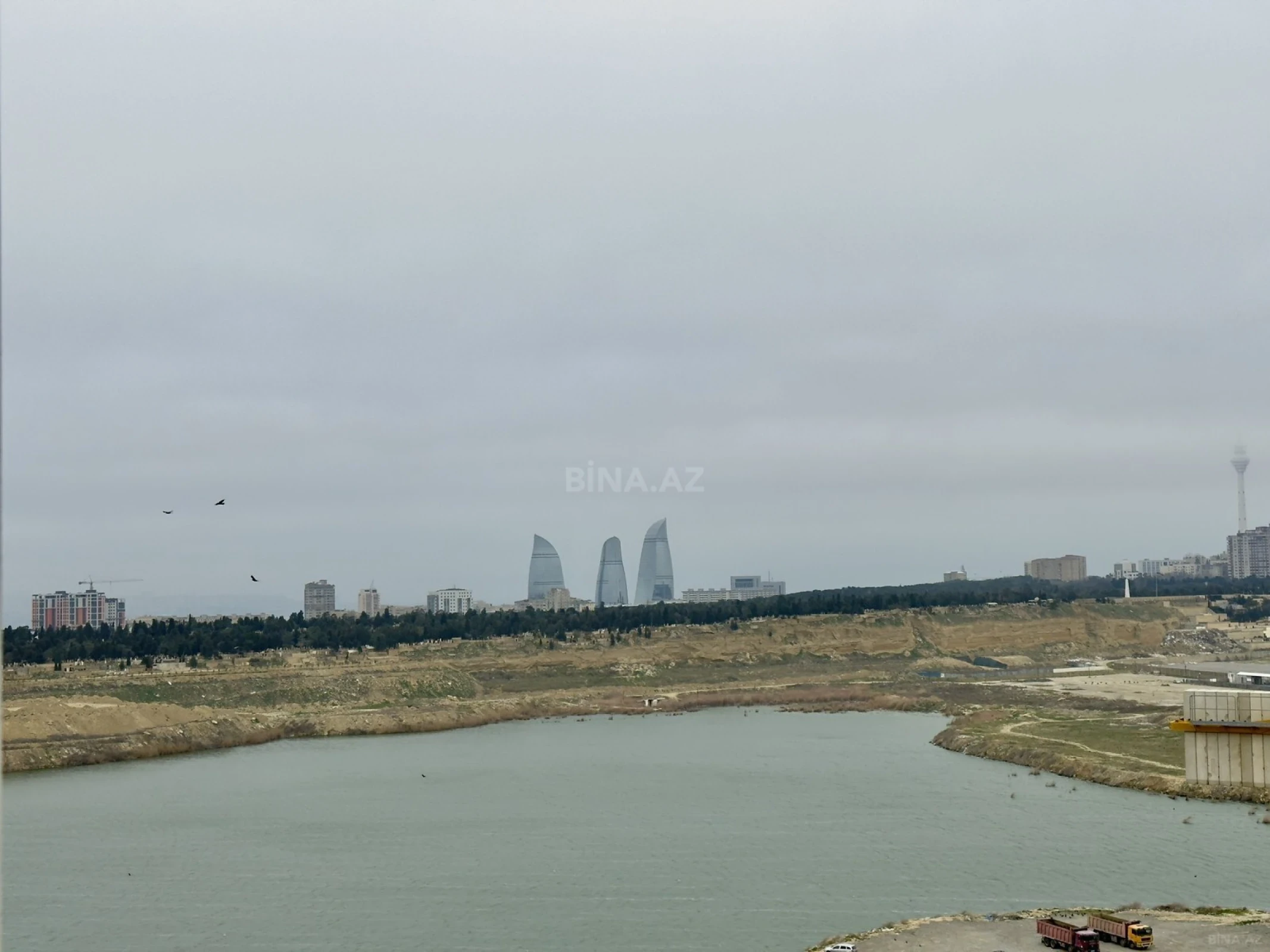 Satılır 3 otaqlı mənzil 88 m²