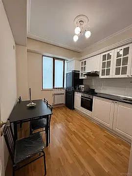 Kirayə verilir 2 otaqlı mənzil 55 m²