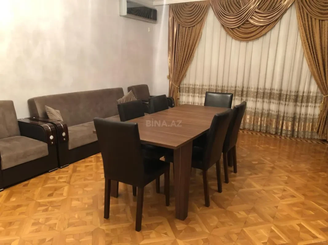 Kirayə verilir 3 otaqlı mənzil 140 m²