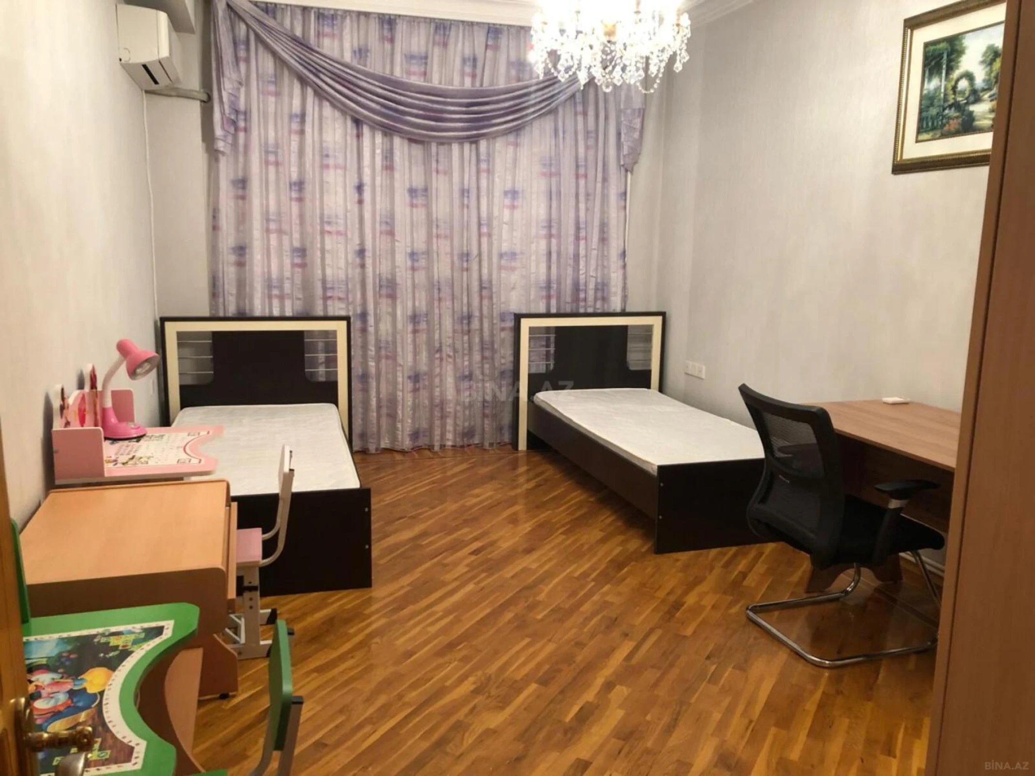 Kirayə verilir 3 otaqlı mənzil 140 m²