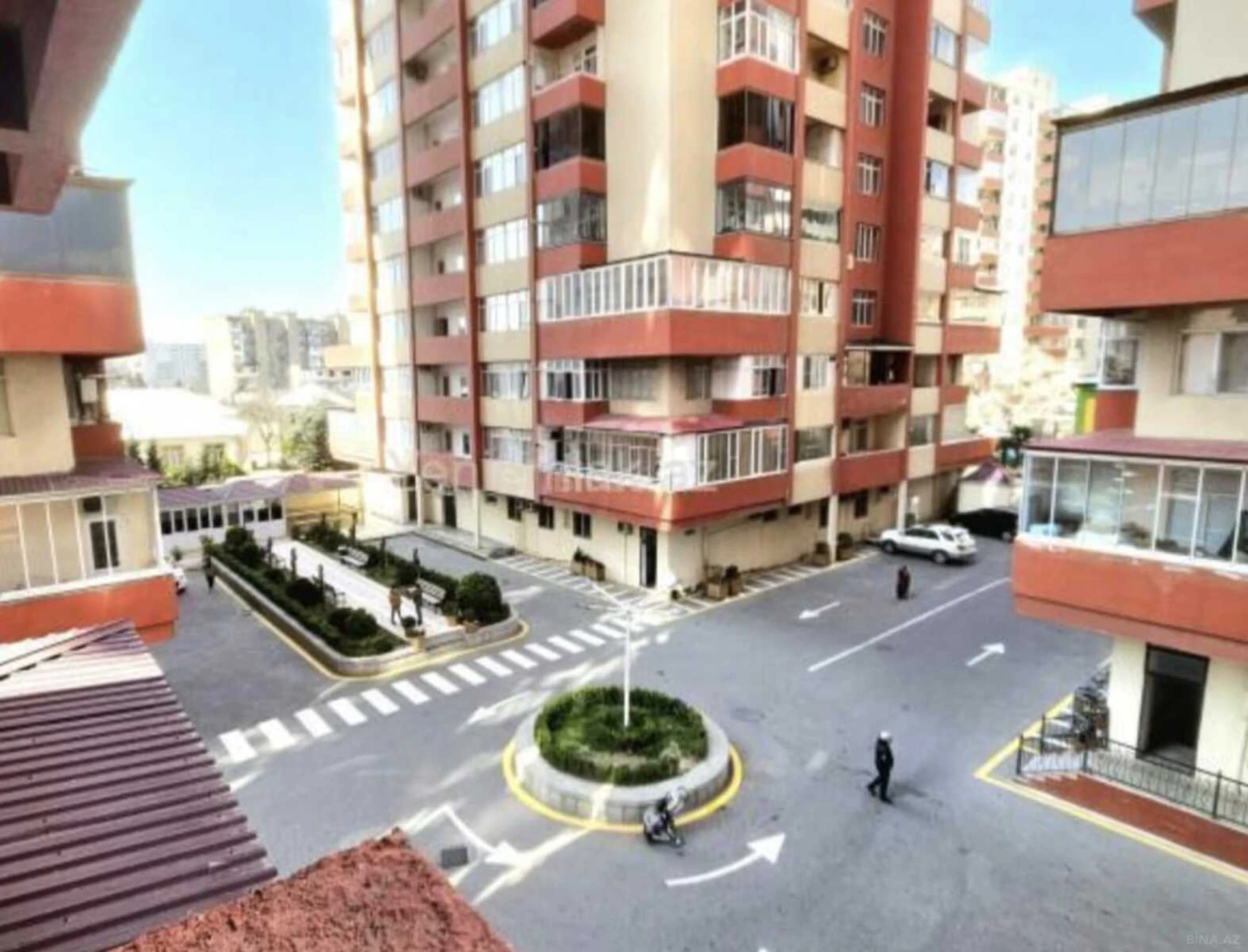 Kirayə verilir 2 otaqlı mənzil 65 m²