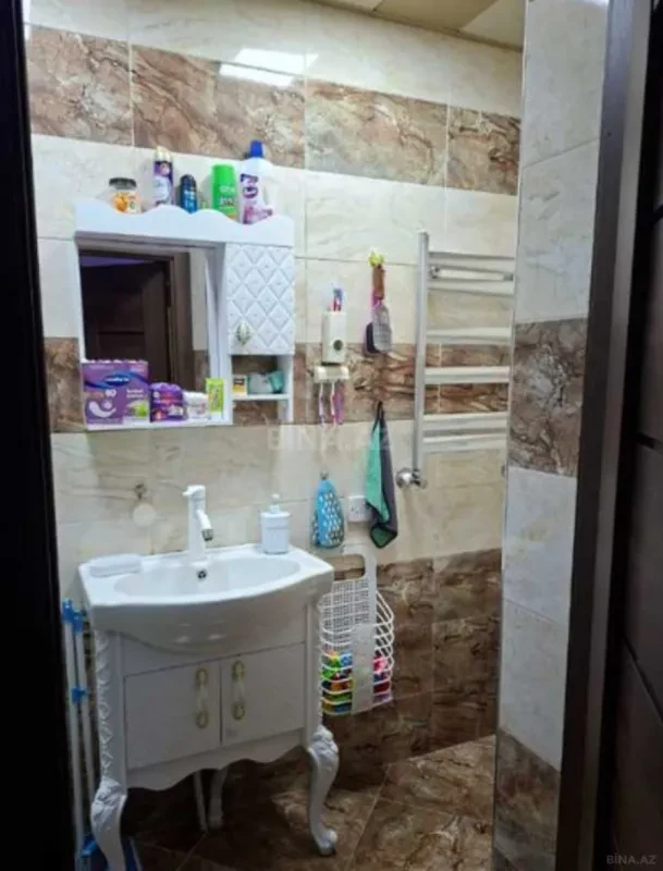Kirayə verilir 2 otaqlı mənzil 65 m²