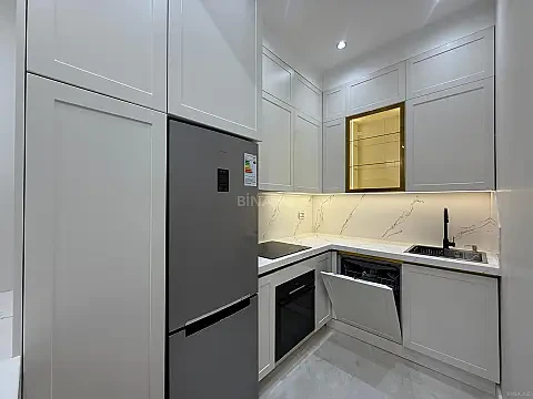 Kirayə verilir 3 otaqlı mənzil 100 m²