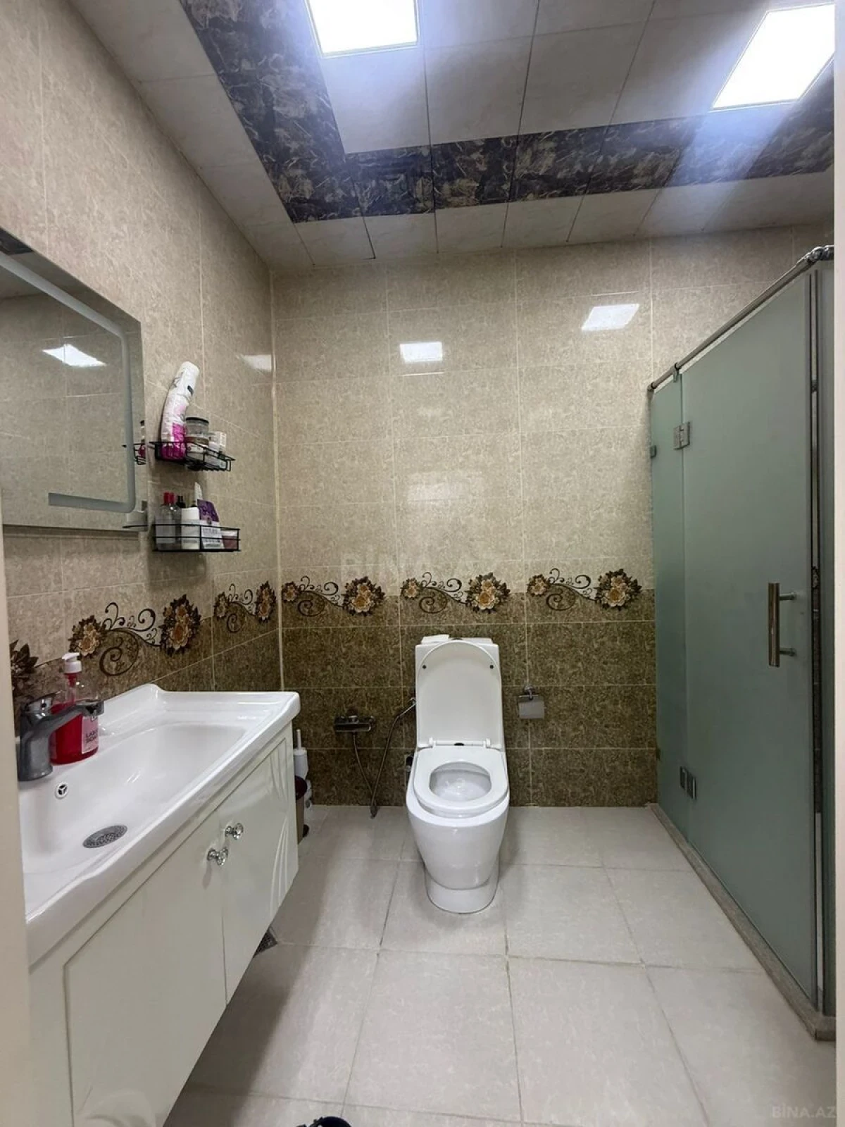 Kirayə verilir 2 otaqlı mənzil 78 m²