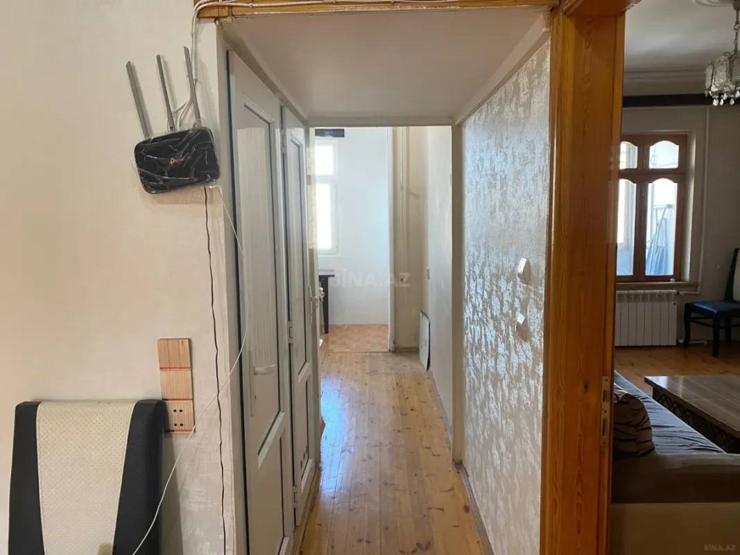 Satılır 2 otaqlı mənzil 65 m²