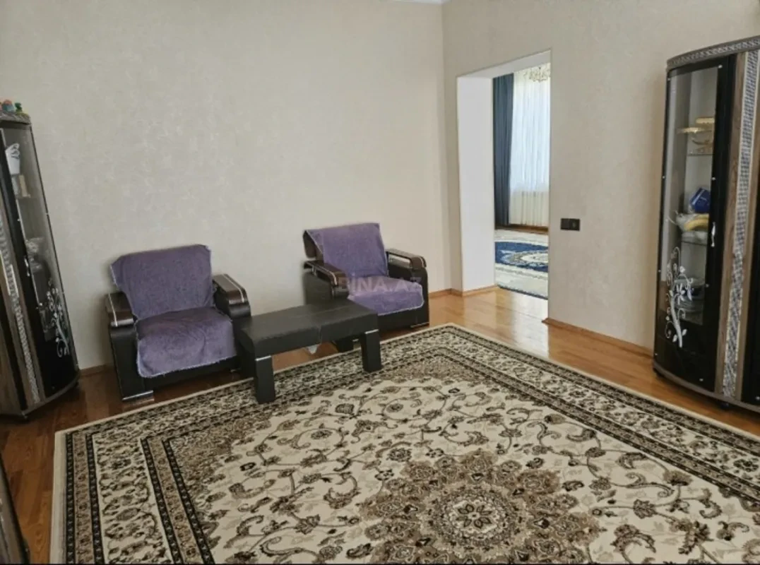 Kirayə verilir 4 otaqlı həyət evi 200 m²