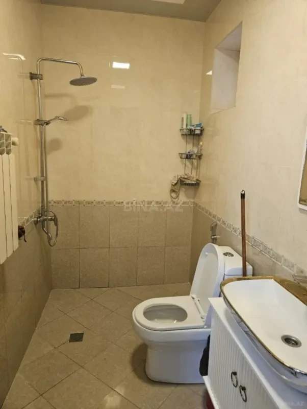 Kirayə verilir 4 otaqlı həyət evi 200 m²