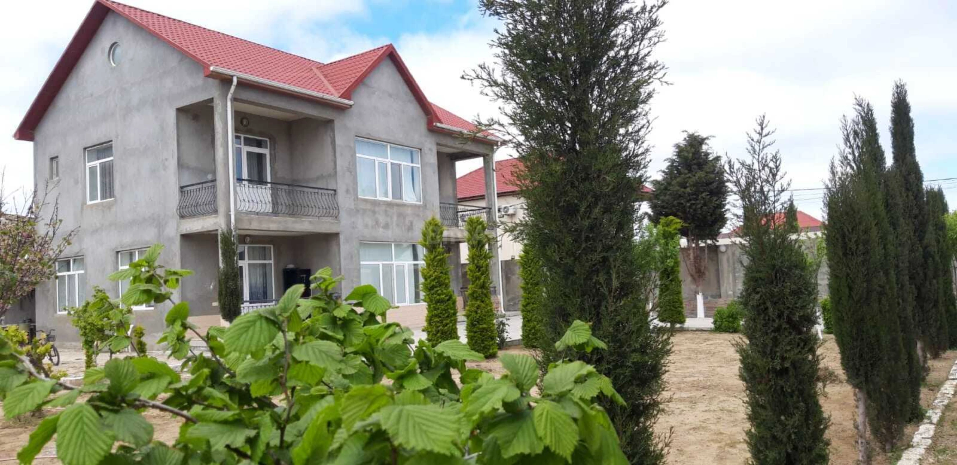 Kirayə verilir 4 otaqlı həyət evi 200 m²
