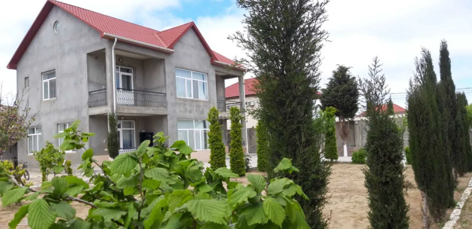 Kirayə verilir 4 otaqlı həyət evi 200 m²