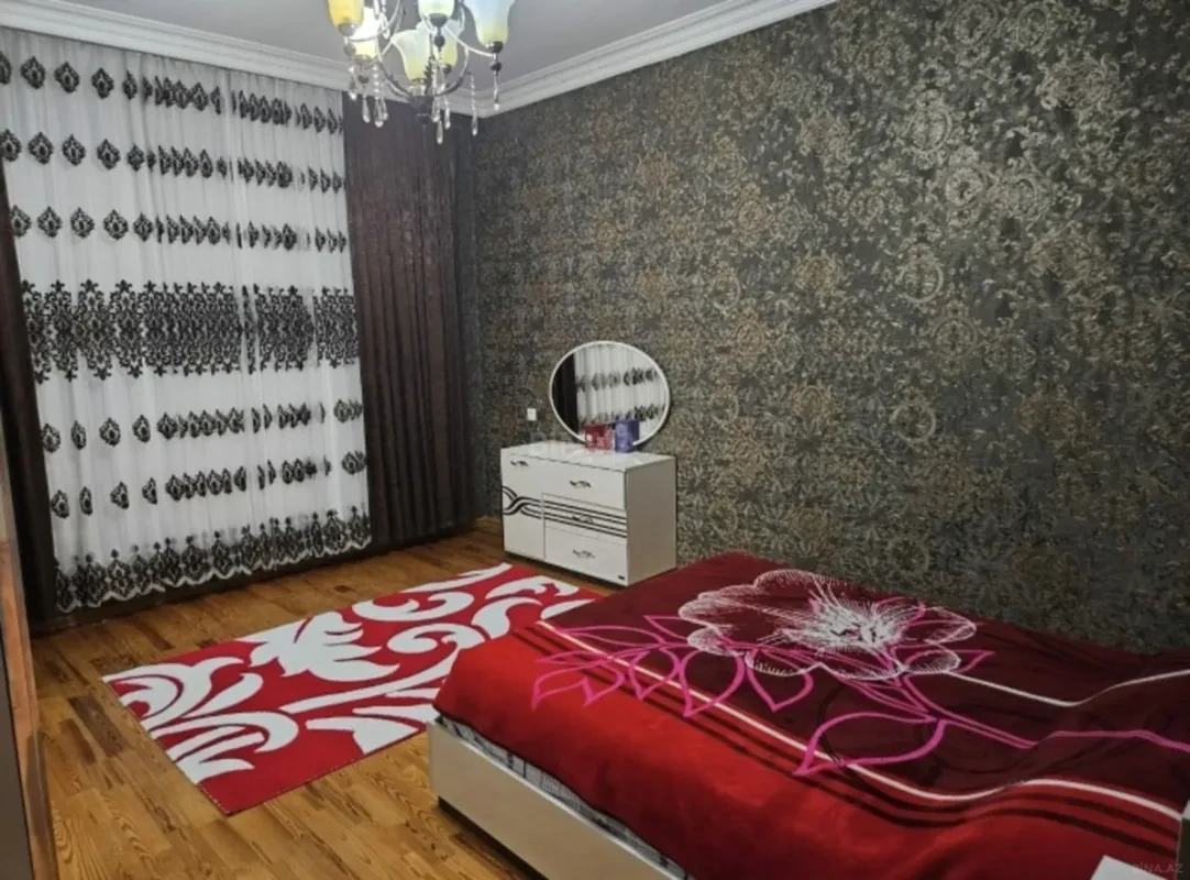 Kirayə verilir 4 otaqlı həyət evi 200 m²