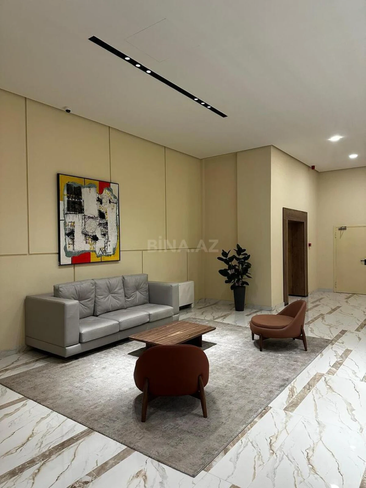Kirayə verilir 2 otaqlı mənzil 100 m²