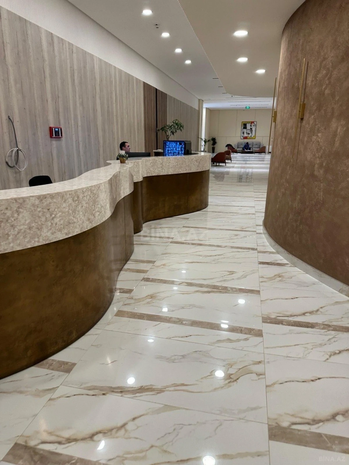 Kirayə verilir 2 otaqlı mənzil 100 m²