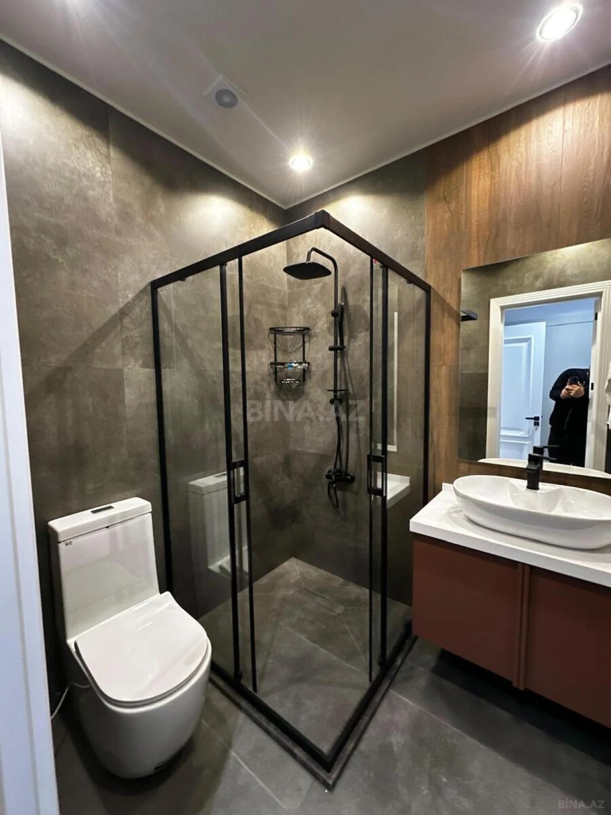Kirayə verilir 2 otaqlı mənzil 100 m²