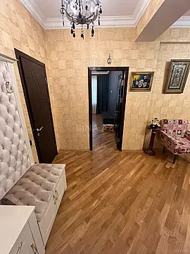 Satılır 3 otaqlı mənzil 135 m² — Bakı 3 otaq 135.00 m²