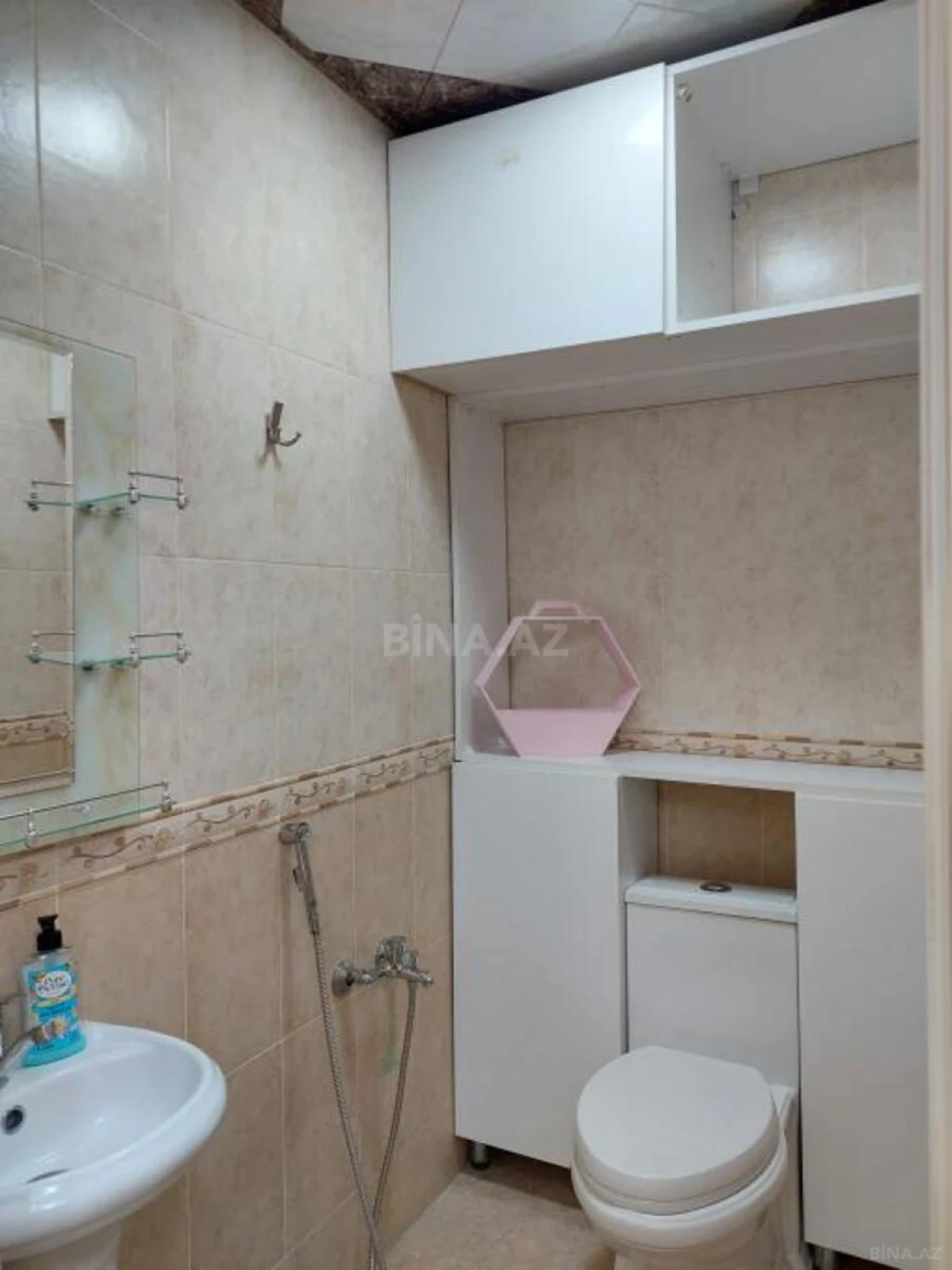 Kirayə verilir 2 otaqlı mənzil 85 m²