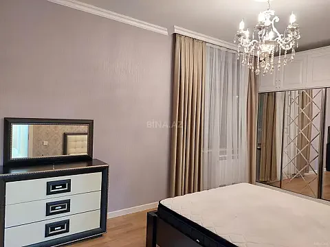 Kirayə verilir 2 otaqlı mənzil 85 m²