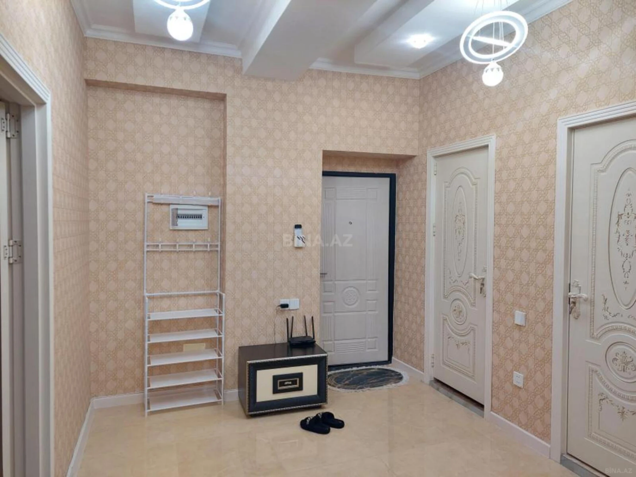 Kirayə verilir 2 otaqlı mənzil 85 m²