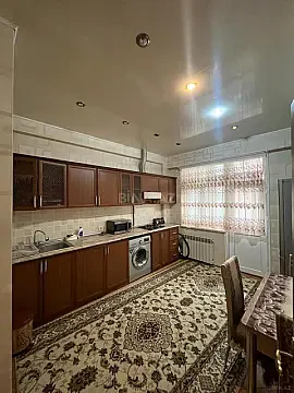 Kirayə verilir 2 otaqlı mənzil 70 m²