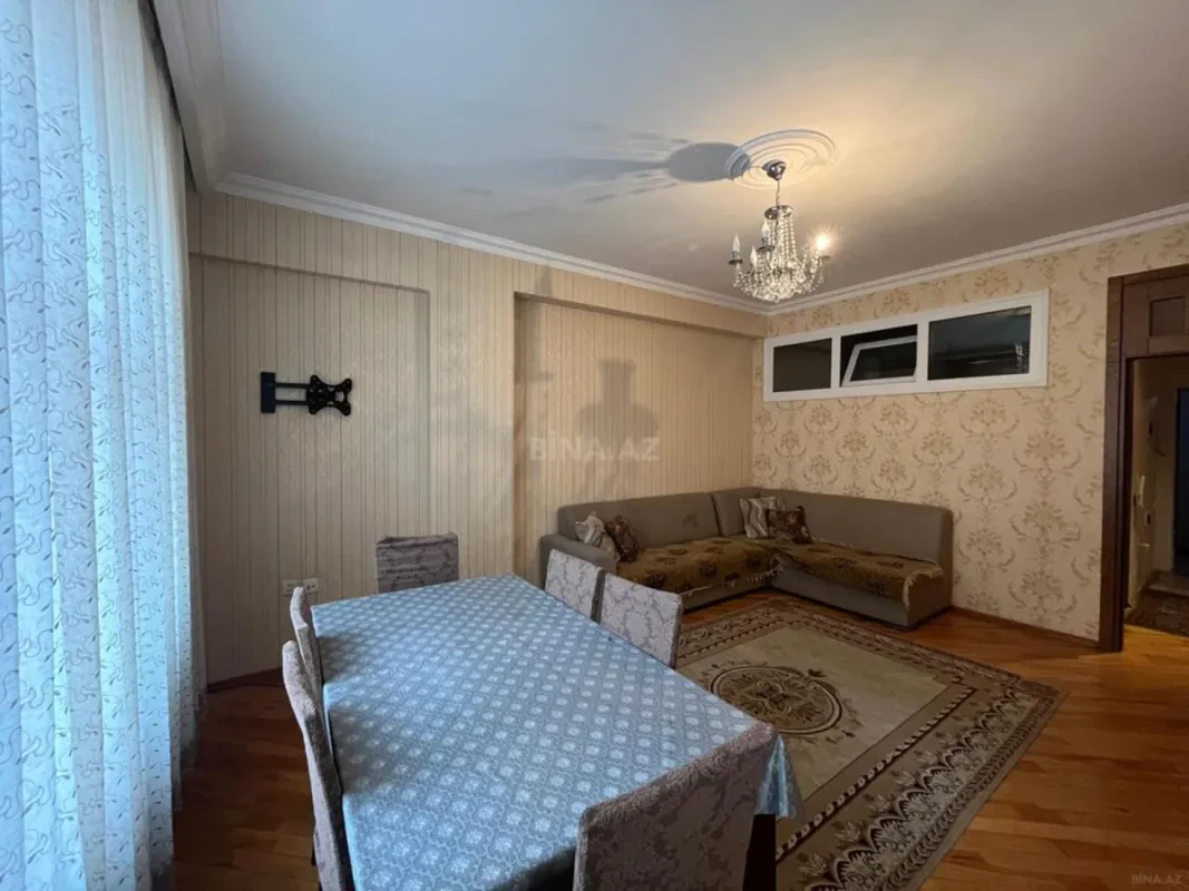 Kirayə verilir 2 otaqlı mənzil 70 m²