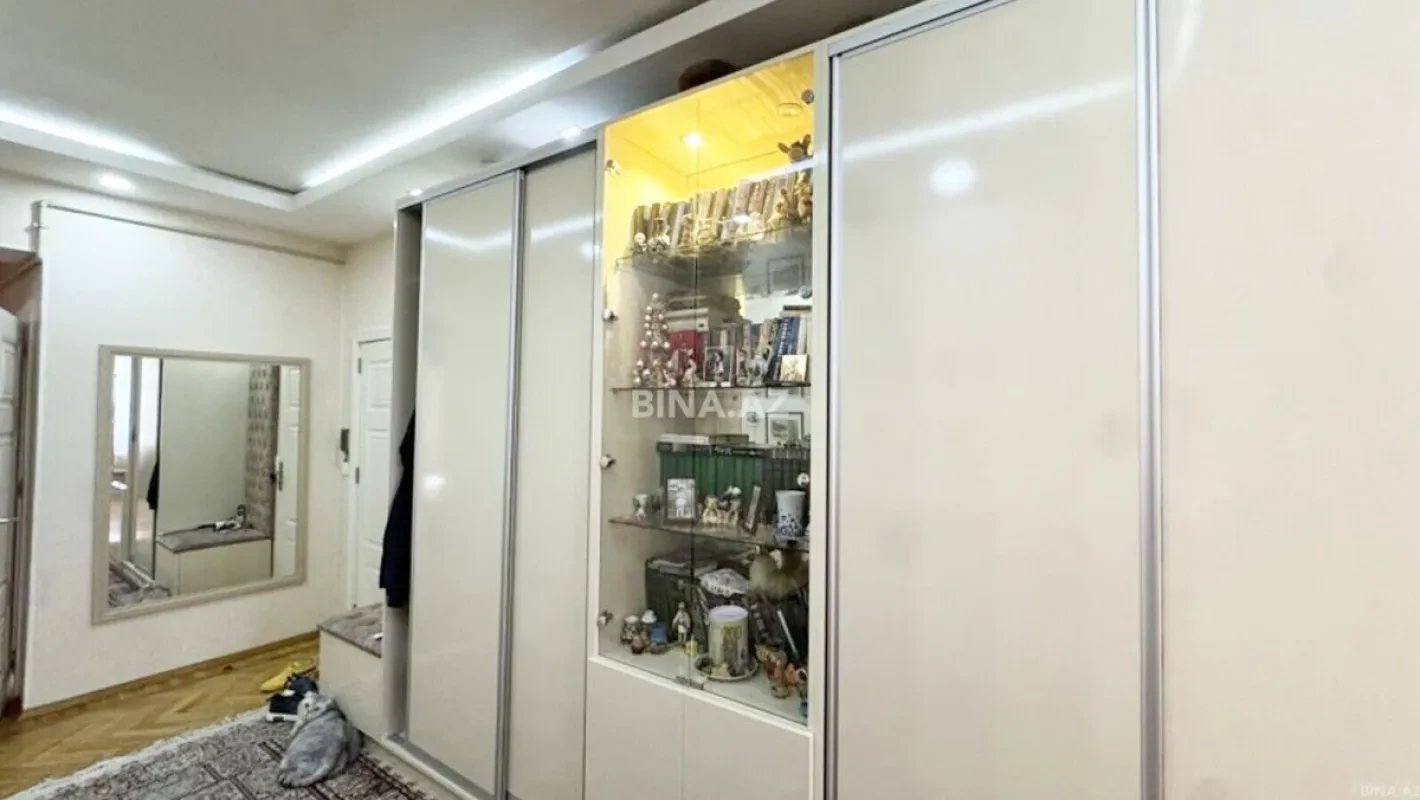 Satılır 3 otaqlı mənzil 90 m²