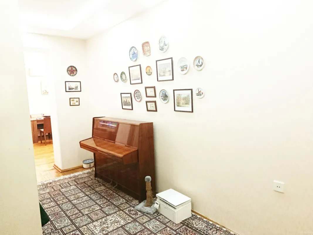 Satılır 3 otaqlı mənzil 90 m²