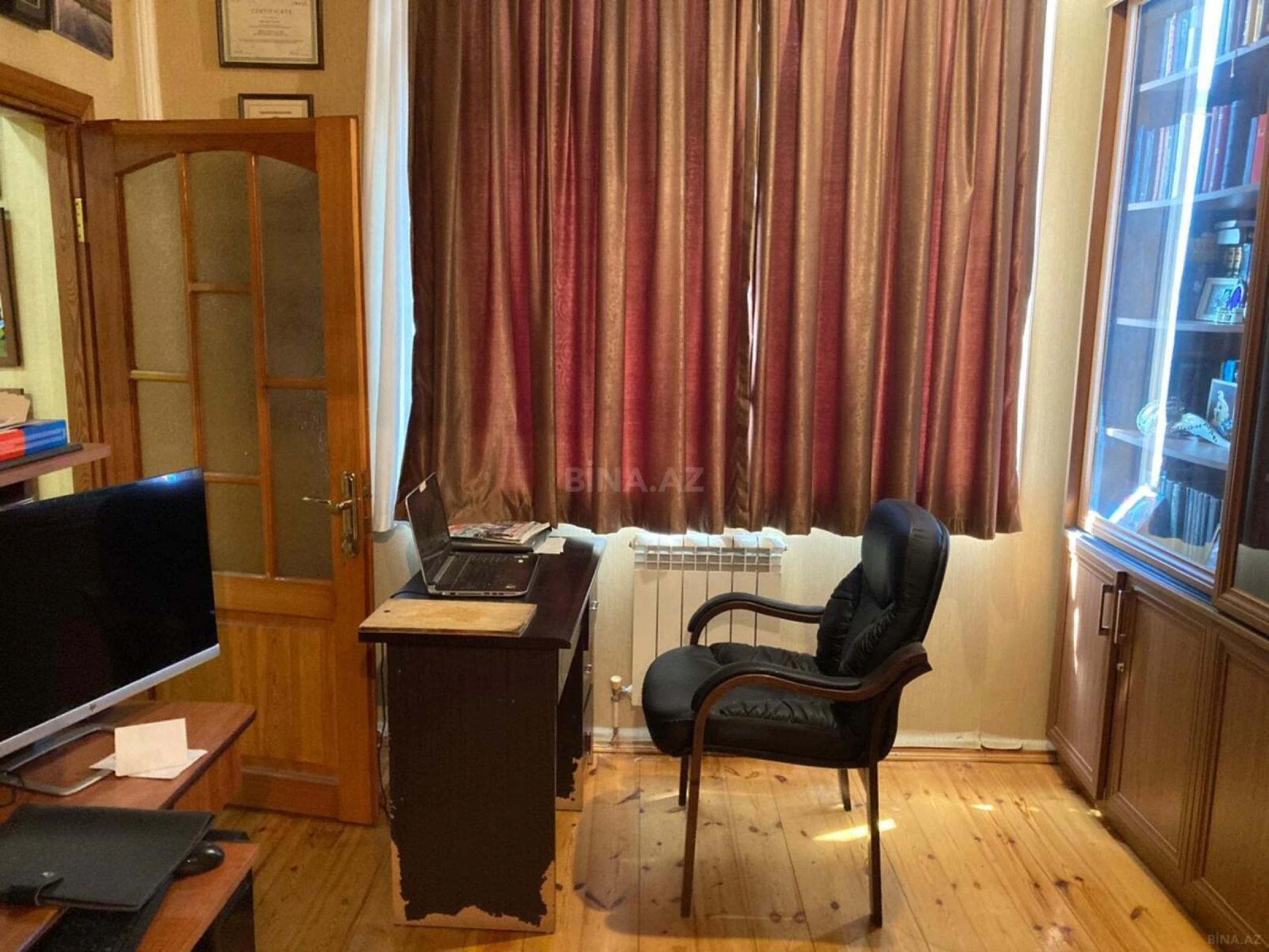 Satılır 3 otaqlı mənzil 128 m²