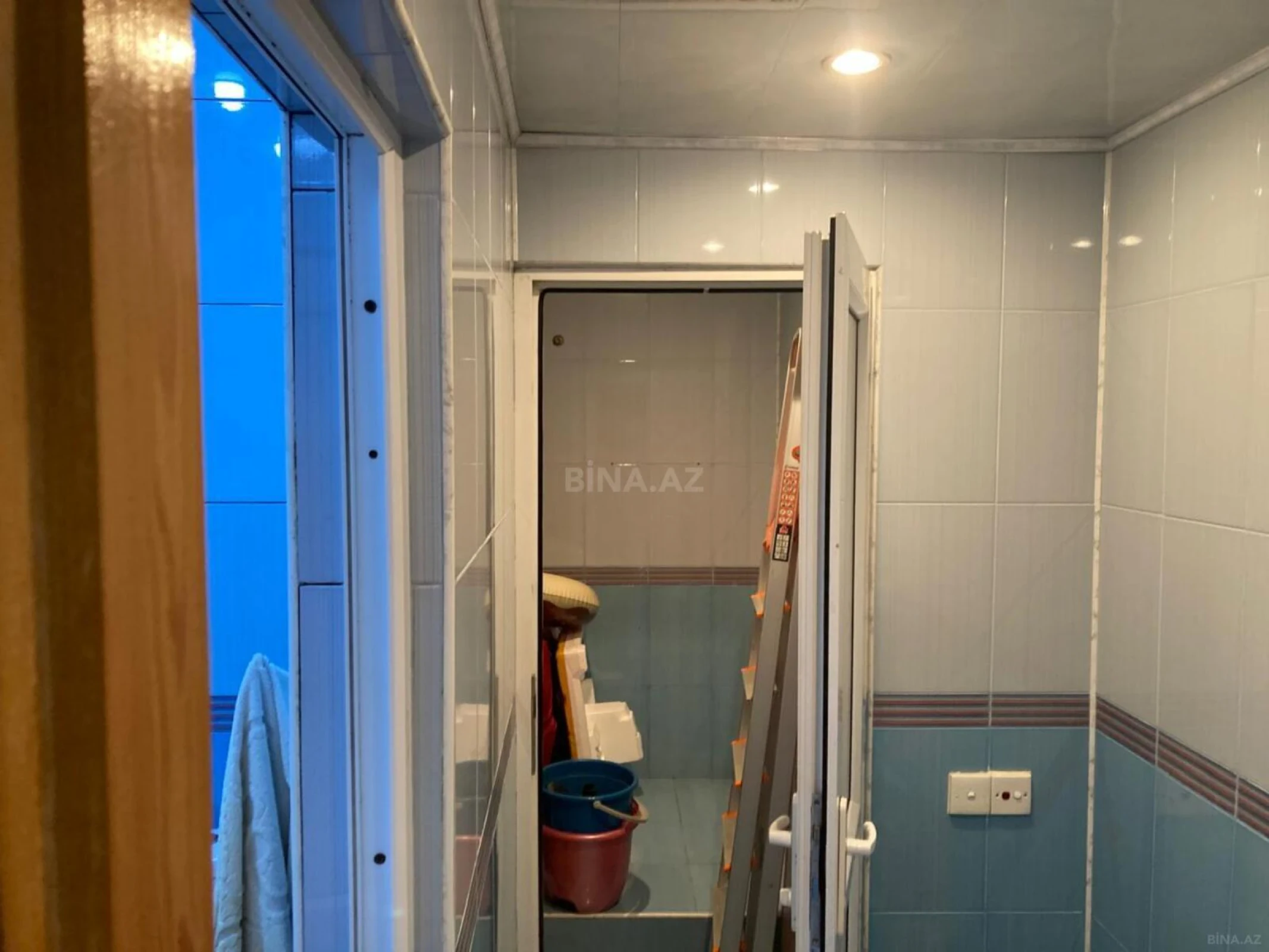 Satılır 3 otaqlı mənzil 128 m²