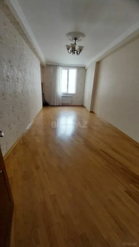 Kirayə verilir 2 otaqlı mənzil 64 m²