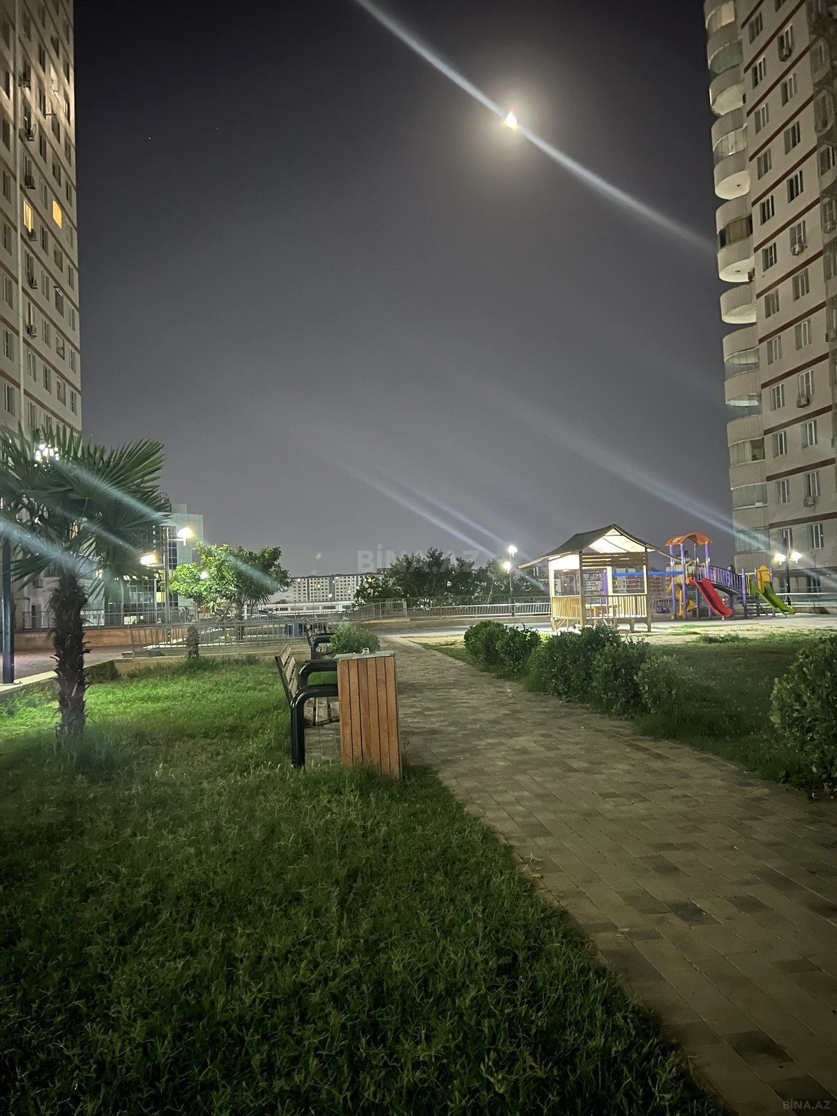 Kirayə verilir 2 otaqlı mənzil 64 m²