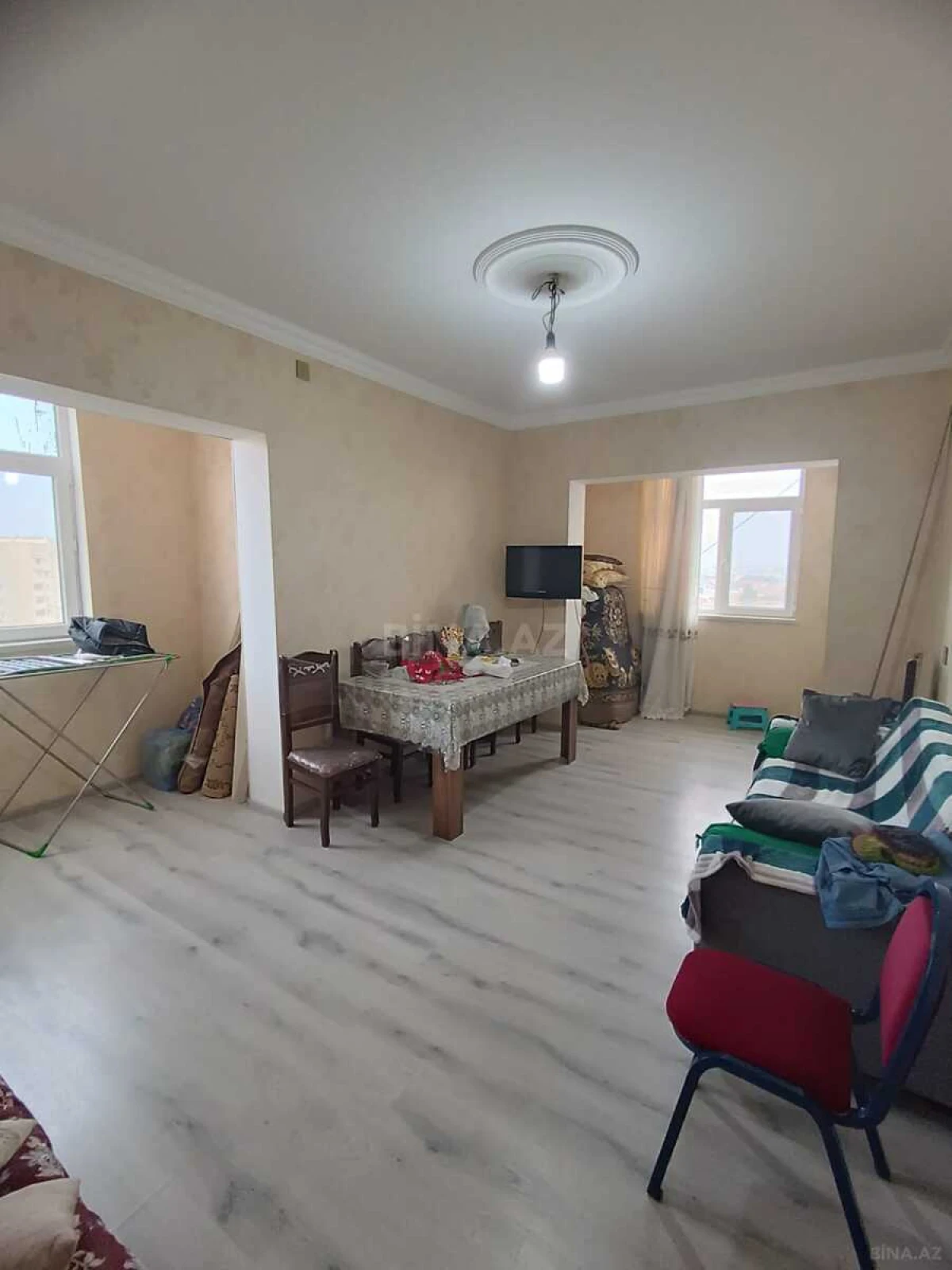 Satılır 1 otaqlı mənzil 40 m²