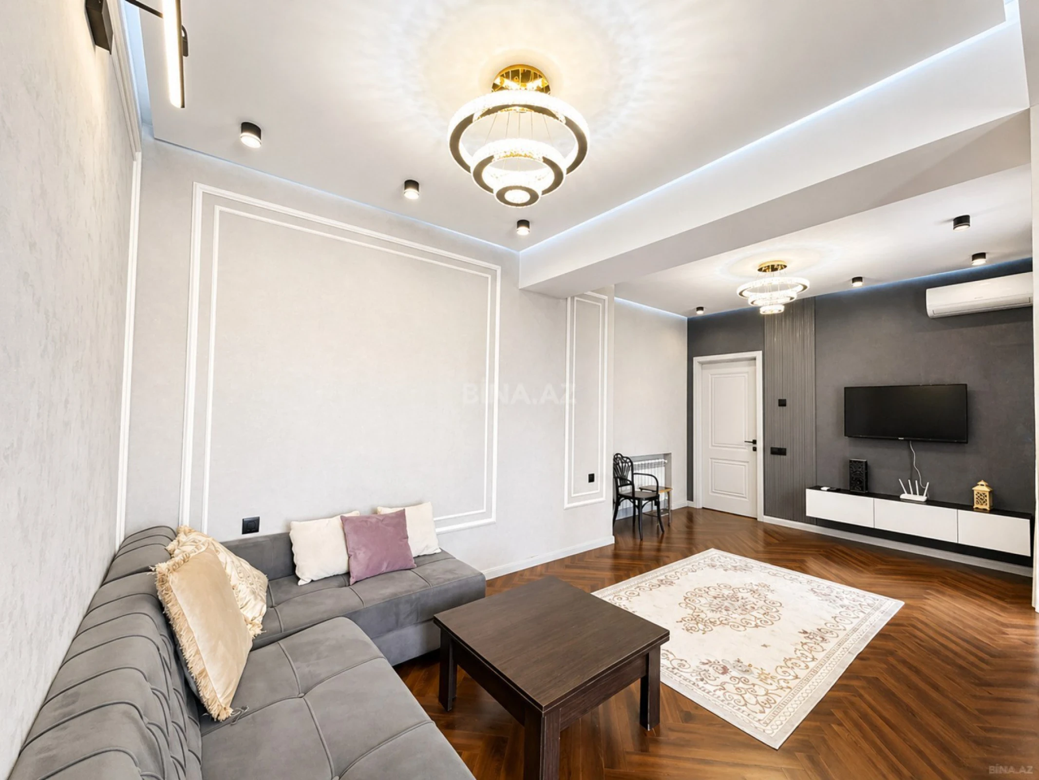Kirayə verilir 2 otaqlı mənzil 80 m²