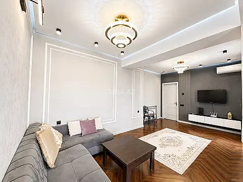 Kirayə verilir 2 otaqlı mənzil 80 m²