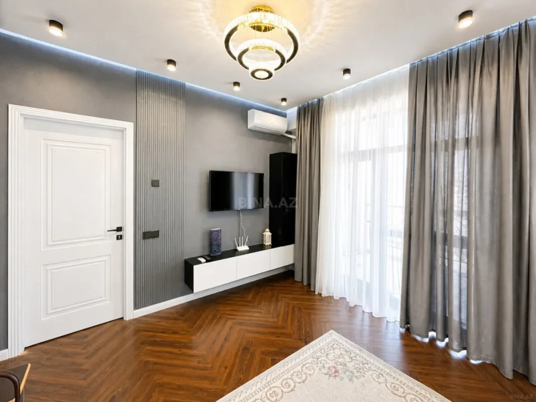 Kirayə verilir 2 otaqlı mənzil 80 m²