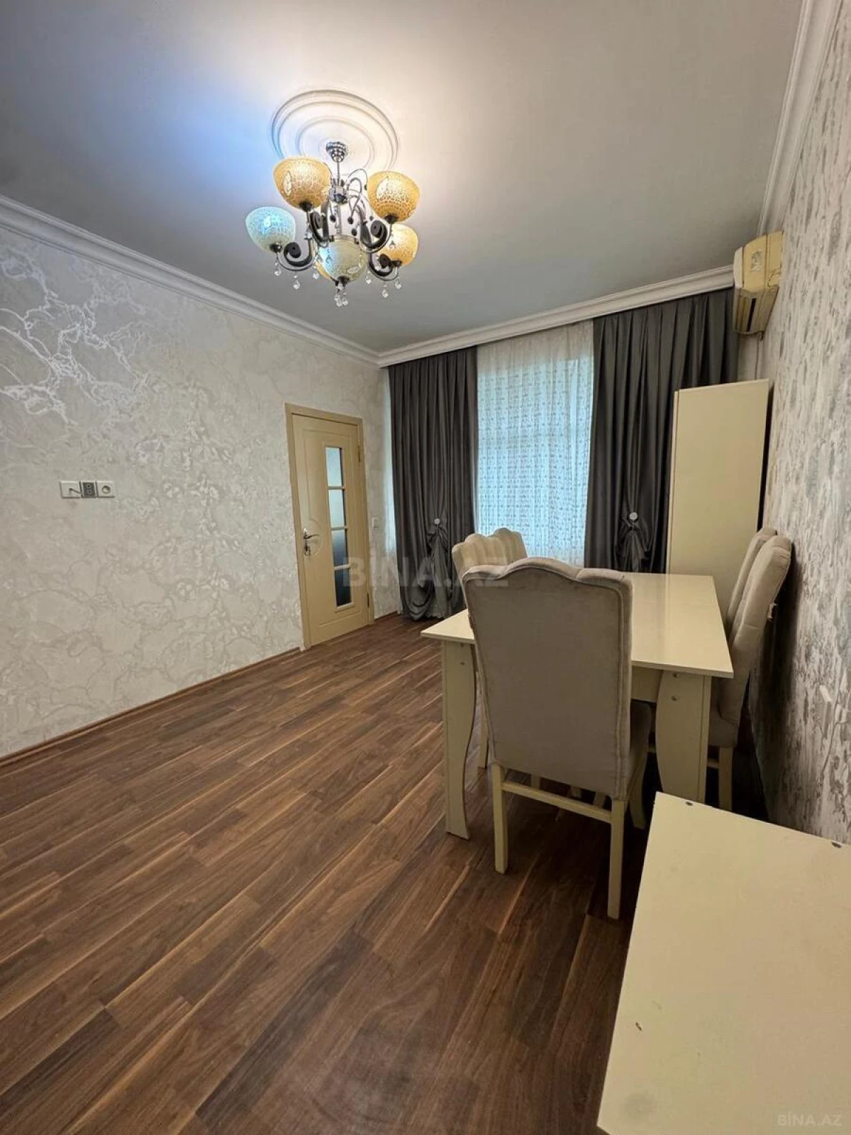 Satılır 2 otaqlı mənzil 45 m²