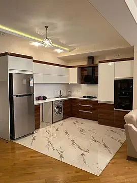 Kirayə verilir 3 otaqlı mənzil 100 m²
