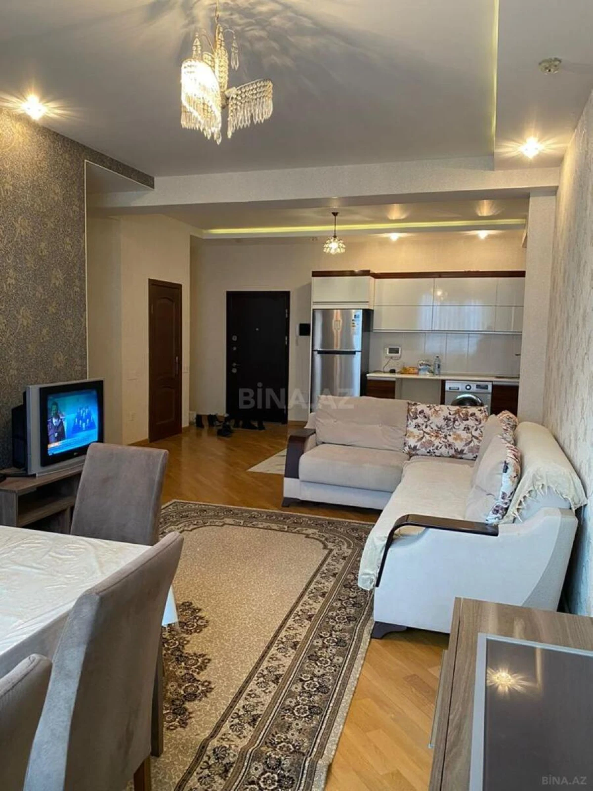 Kirayə verilir 3 otaqlı mənzil 100 m²