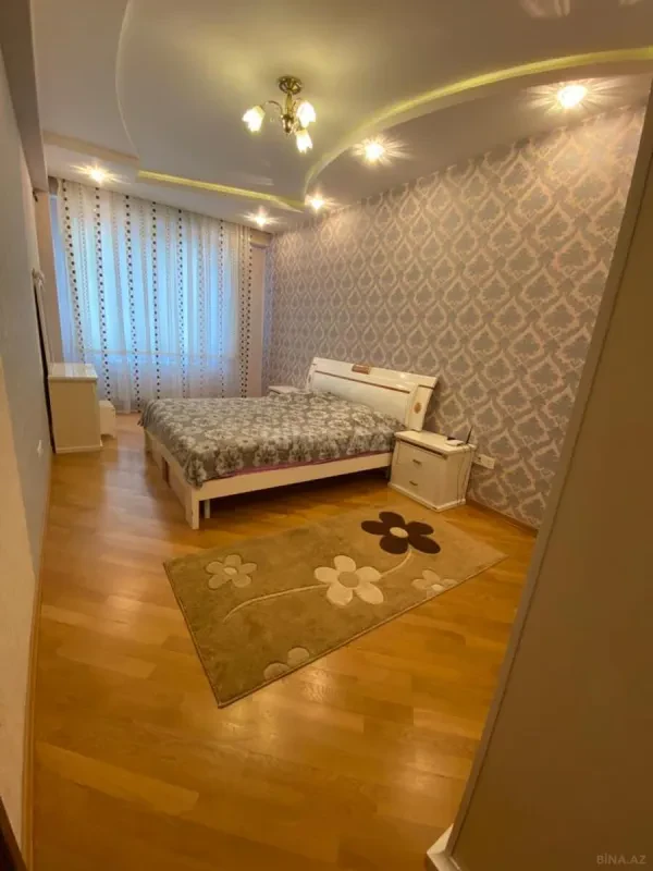 Kirayə verilir 3 otaqlı mənzil 100 m²