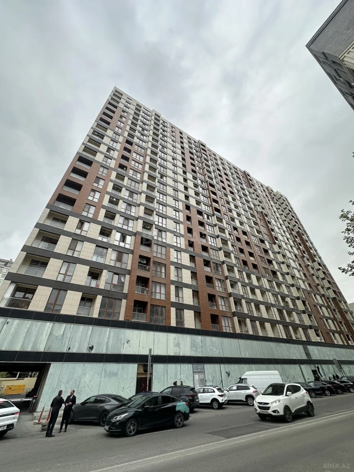 Satılır 3 otaqlı mənzil 94 m²