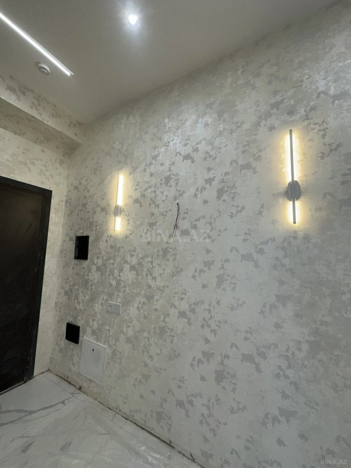 Satılır 3 otaqlı mənzil 94 m²