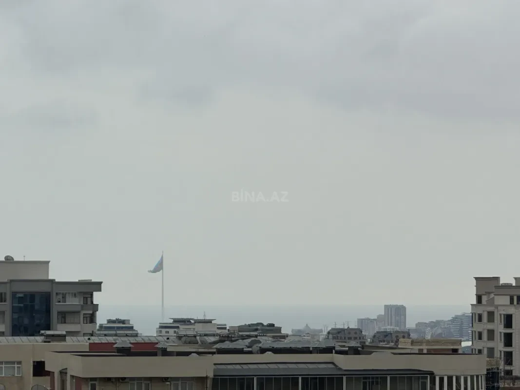 Satılır 3 otaqlı mənzil 94 m²