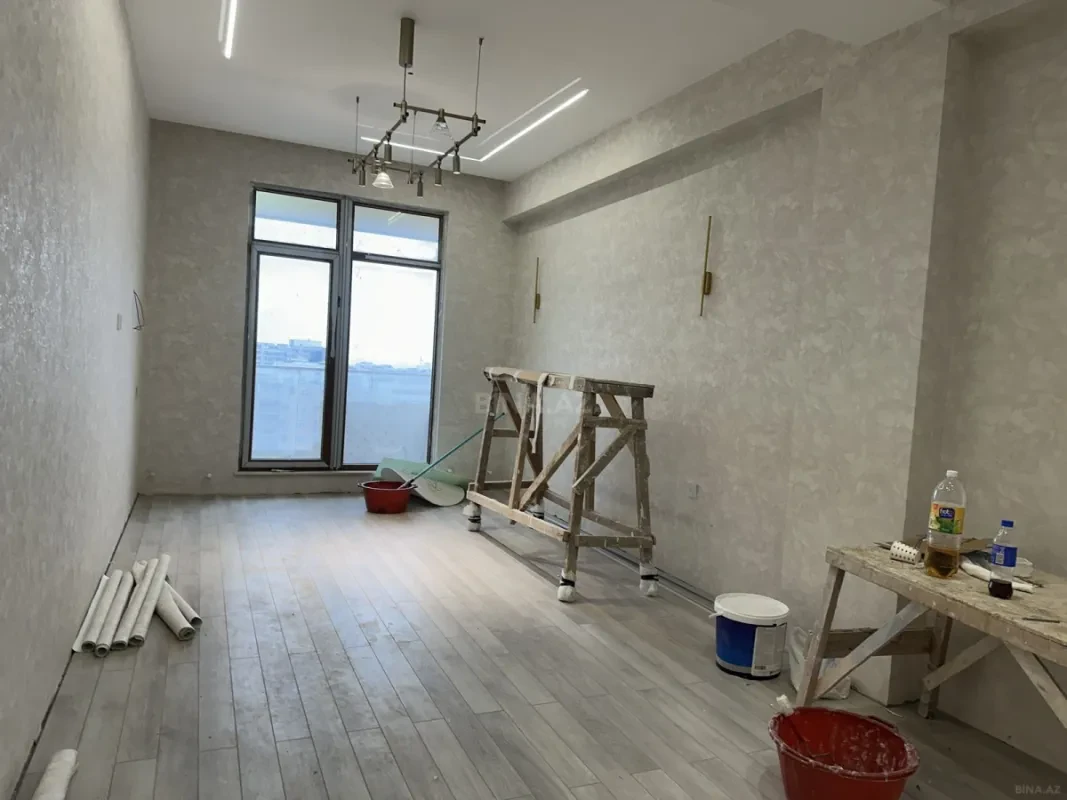 Satılır 3 otaqlı mənzil 94 m²