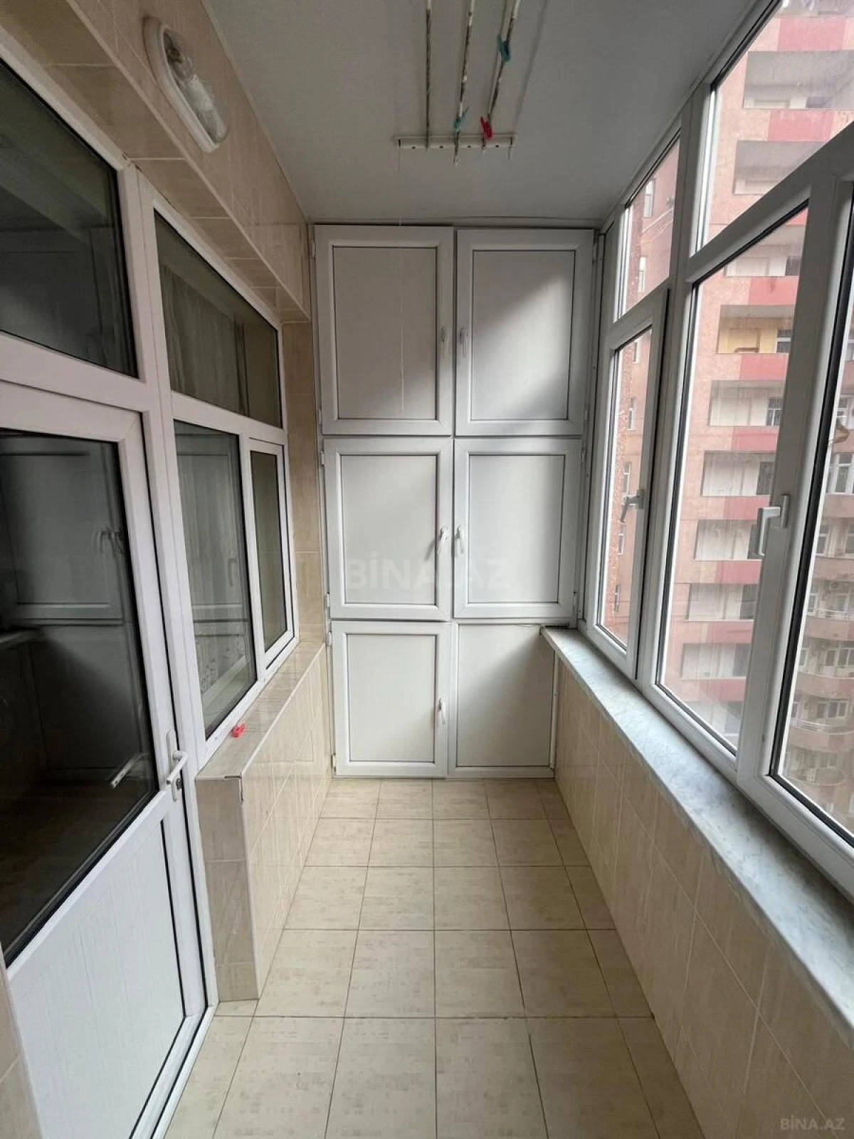 Kirayə verilir 2 otaqlı mənzil 62 m²