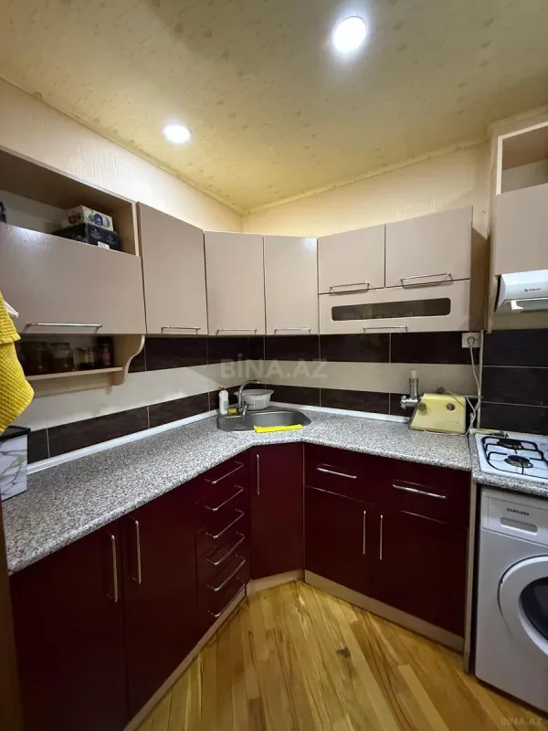 Kirayə verilir 2 otaqlı mənzil 60 m²