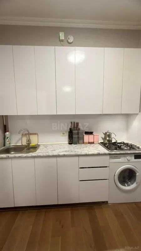 Kirayə verilir 2 otaqlı mənzil 60 m²