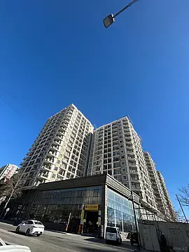 Satılır 3 otaqlı mənzil 122 m²